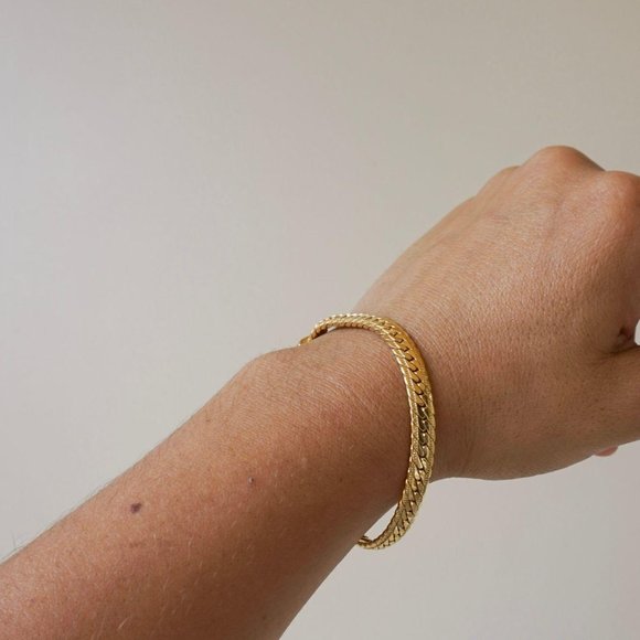 Napier Jewelry - Vintage Napier gold herringbone bracelet
